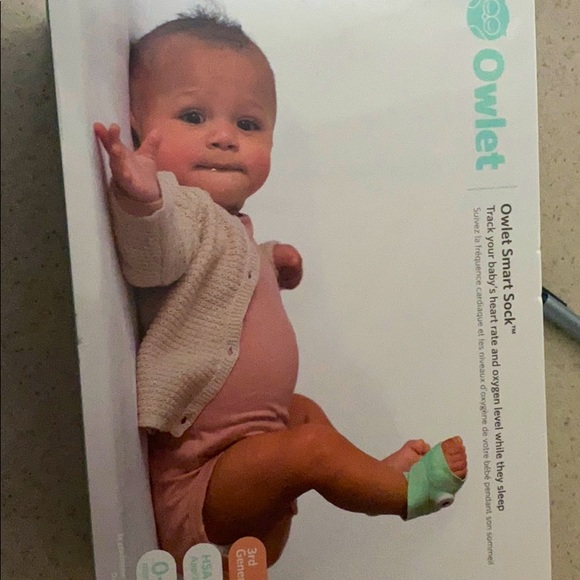 Monitor - Picture 1 of 3